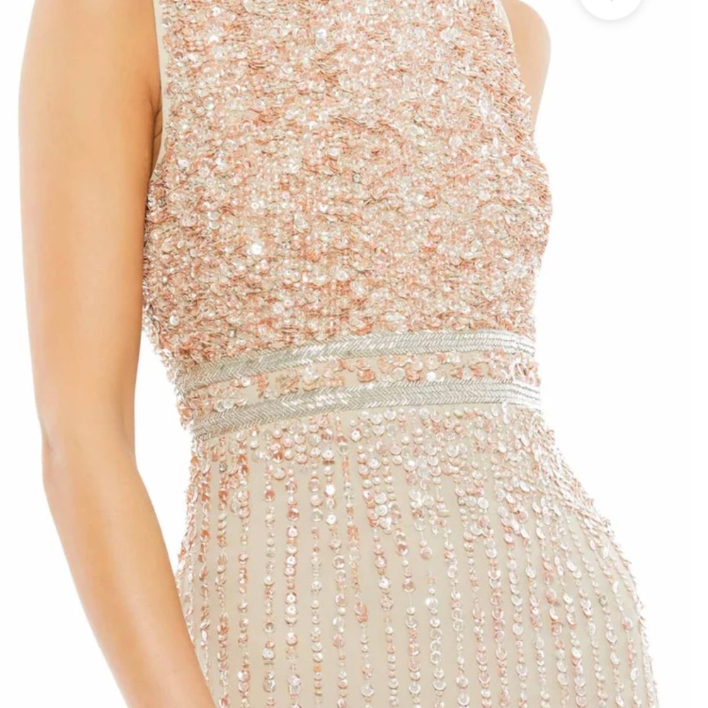 NWT Mac Duggal 93604 Sequin Sleeveless Evening Gown in Gold Size 10 - Picture 4 of 11
